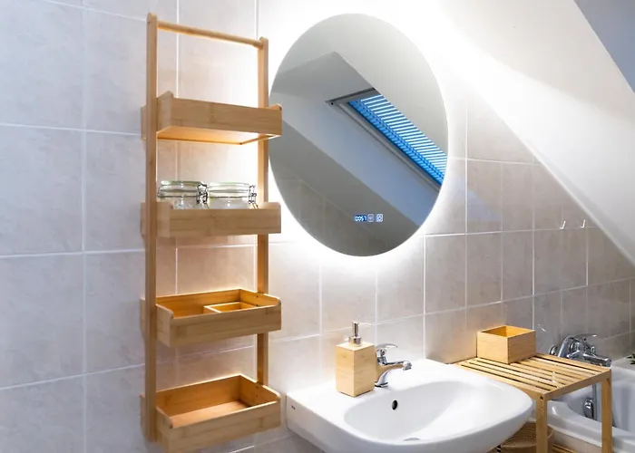 Lejlighed Stairs To Heaven - Attic In The Center Of *